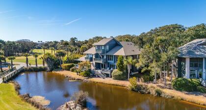 Beautiful Villa, Popular Location in Gated Kiawah Golf Resort!