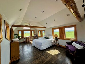 4 bedrooms, WiFi, bed sheets