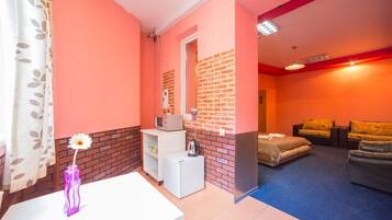 Apartment | Private kitchen | Fridge, microwave, electric kettle, cookware/dishes/utensils