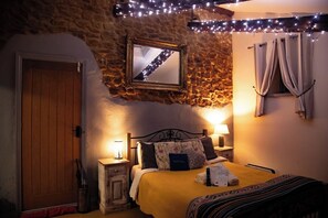 1 habitación, escritorio, wifi gratis y ropa de cama 