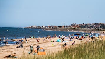 Tæt på stranden