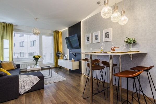 apartman | Nappali | Okostévé és Netflix