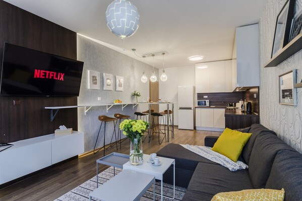 Apartment | Living room | Smart TV, Netflix