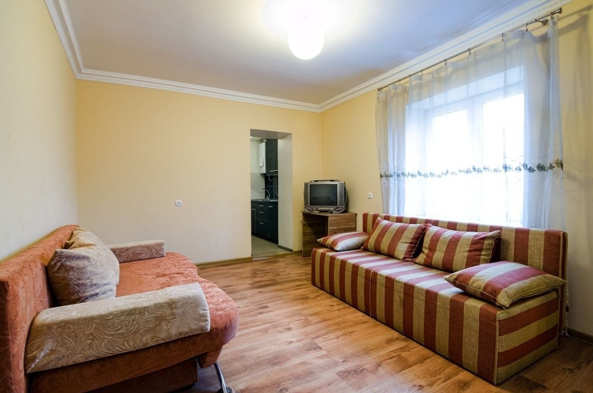 Apartment | Living room | Flat-screen TV