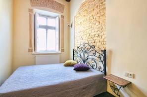 Iron/ironing board, cots/infant beds, free WiFi