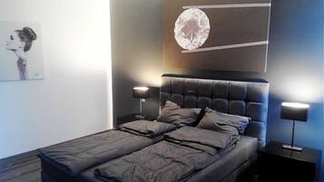 Apartment | Iron/ironing board, cribs/infant beds, free WiFi, bed sheets