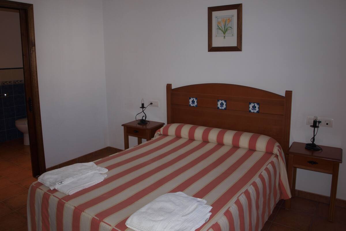 Iron/ironing board, free WiFi, individually decorated
