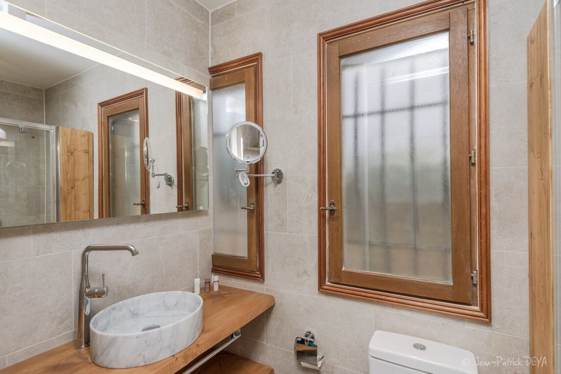 Splendid Sea & Surrounding View! ☀ Quiet ♥ Private Heated Pool ★ Aircon