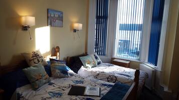 Double Room, 1 Double Bed, Non Smoking | Free WiFi, bed sheets