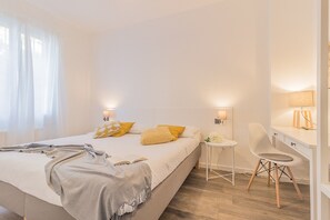 1 chambre, fer et planche à repasser, Wi-Fi gratuit, draps fournis
