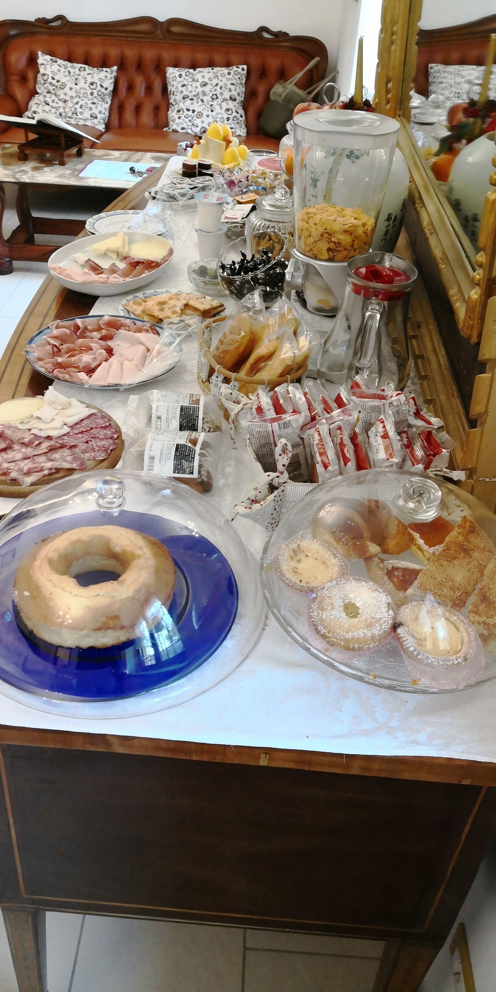 Desayuno completo incluido todos los días 