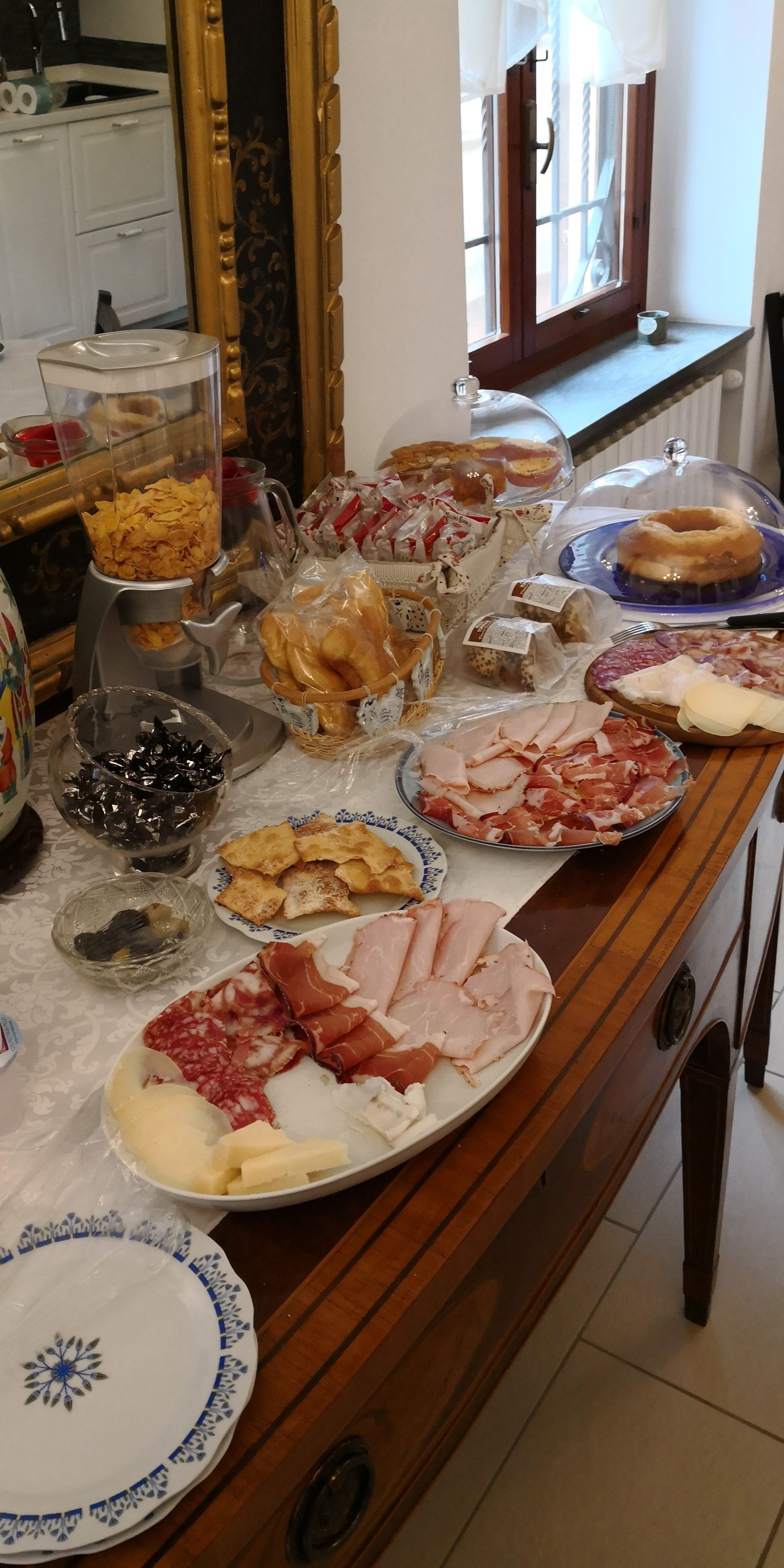 Free daily full breakfast