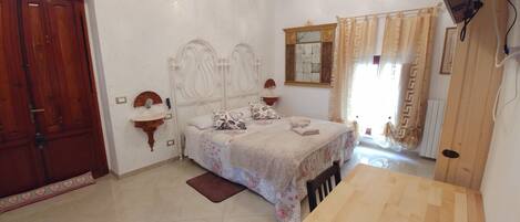 Superior Room, Accessible, Sauna | Minibar, individually decorated, individually furnished, soundproofing