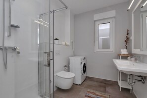 Bathroom - Emilia Lofts (Tucepi)