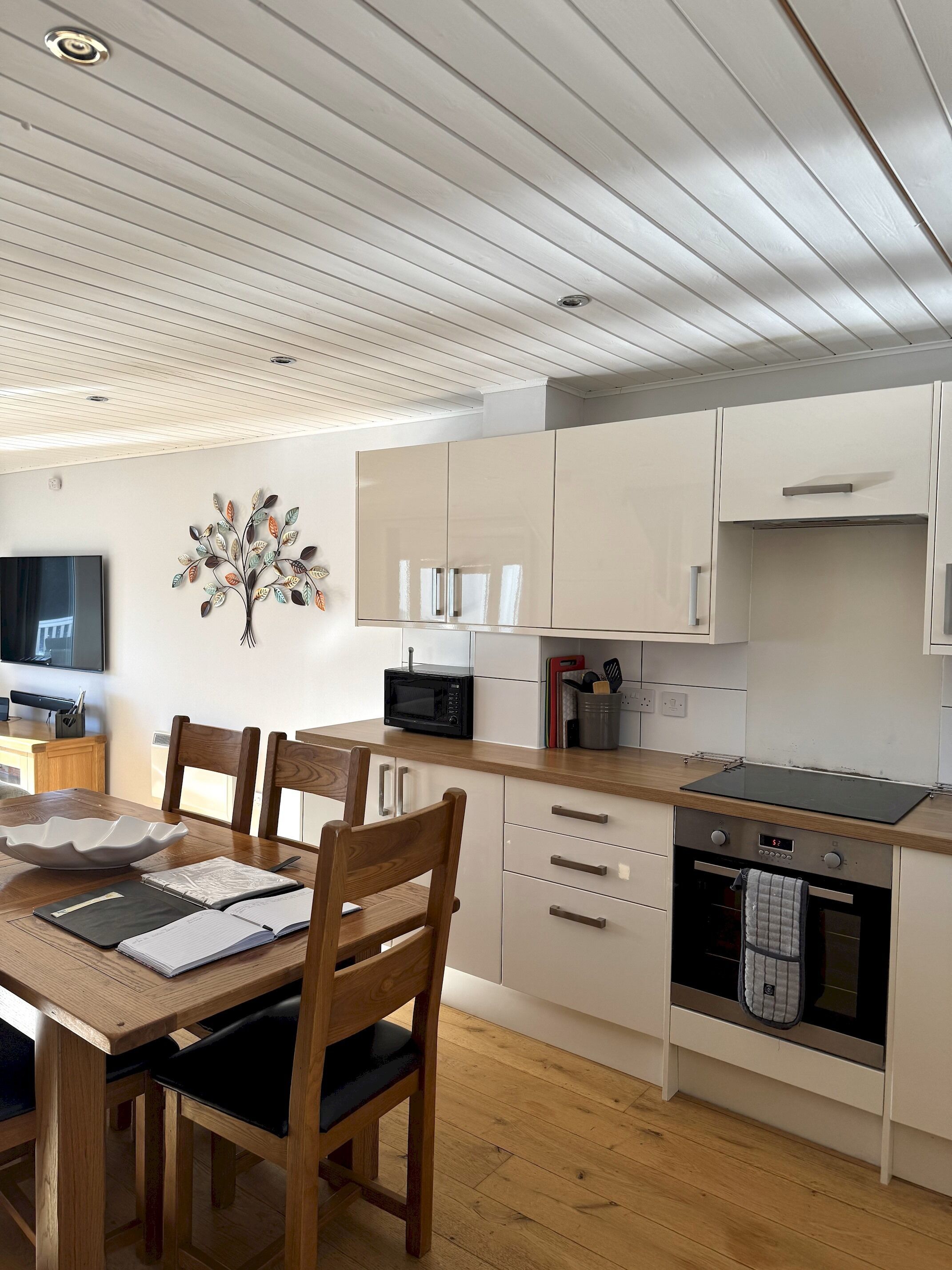 Fridge, oven, dishwasher, freezer