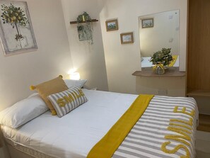 5 bedrooms, iron/ironing board, travel crib, WiFi