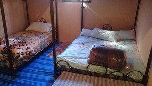 Bed sheets - Gite Kalaa - Hostel - Adults Only (Chefchaouen)