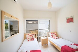 3 slaapkamers, een kluis op de kamer, een strijkplank/strijkijzer