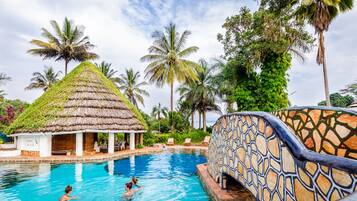 Outdoor pool, pool umbrellas, sun loungers