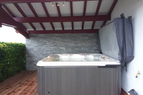 Bain à remous intérieur