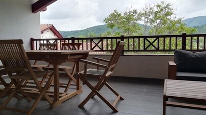 Authentic gite with mountain views & private spa