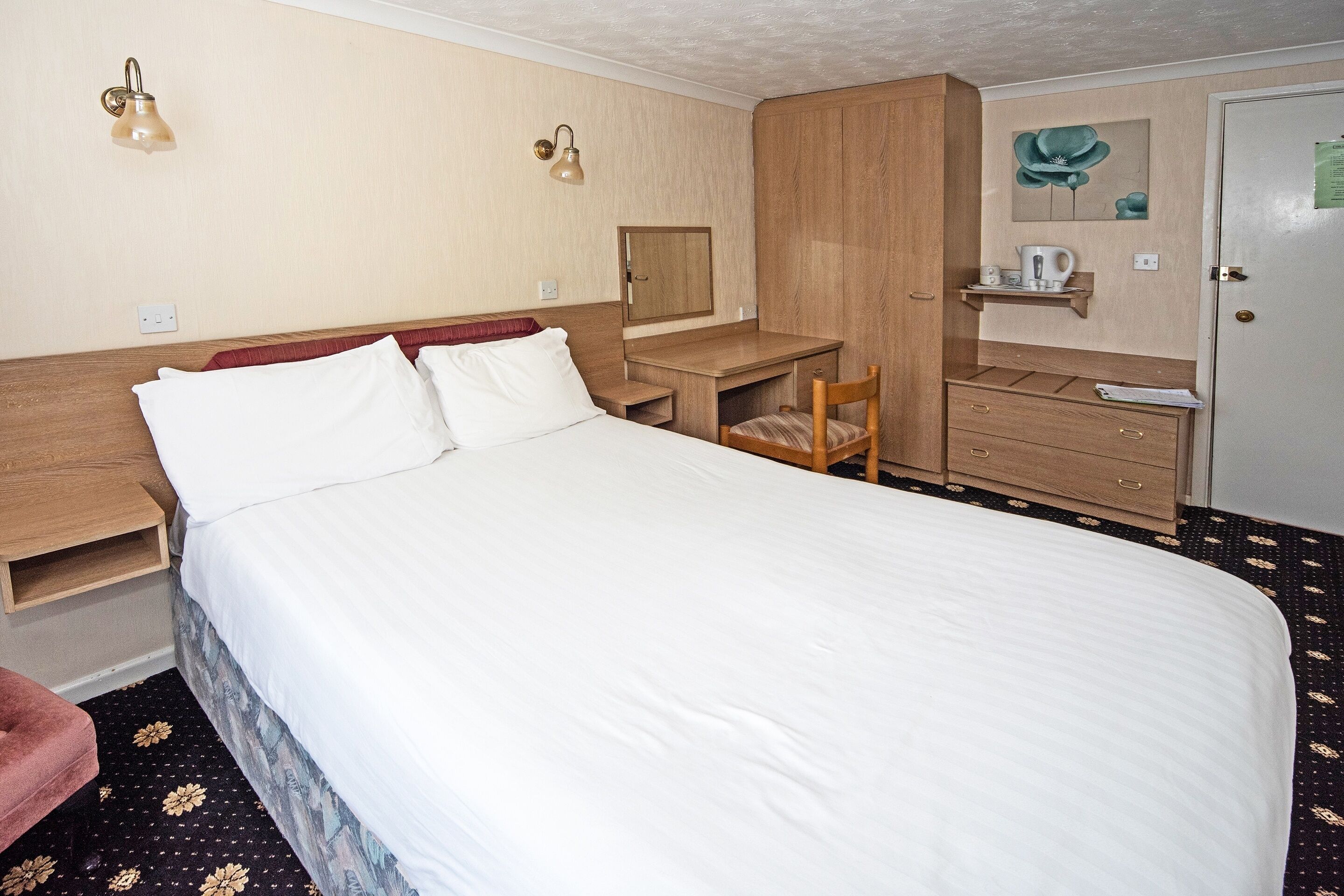 Standard Double Room | Room amenity
