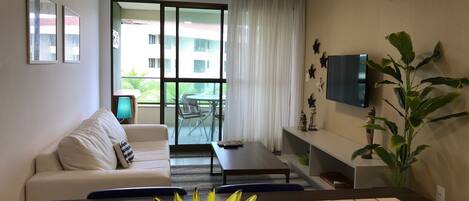 TV, table football, ping pong