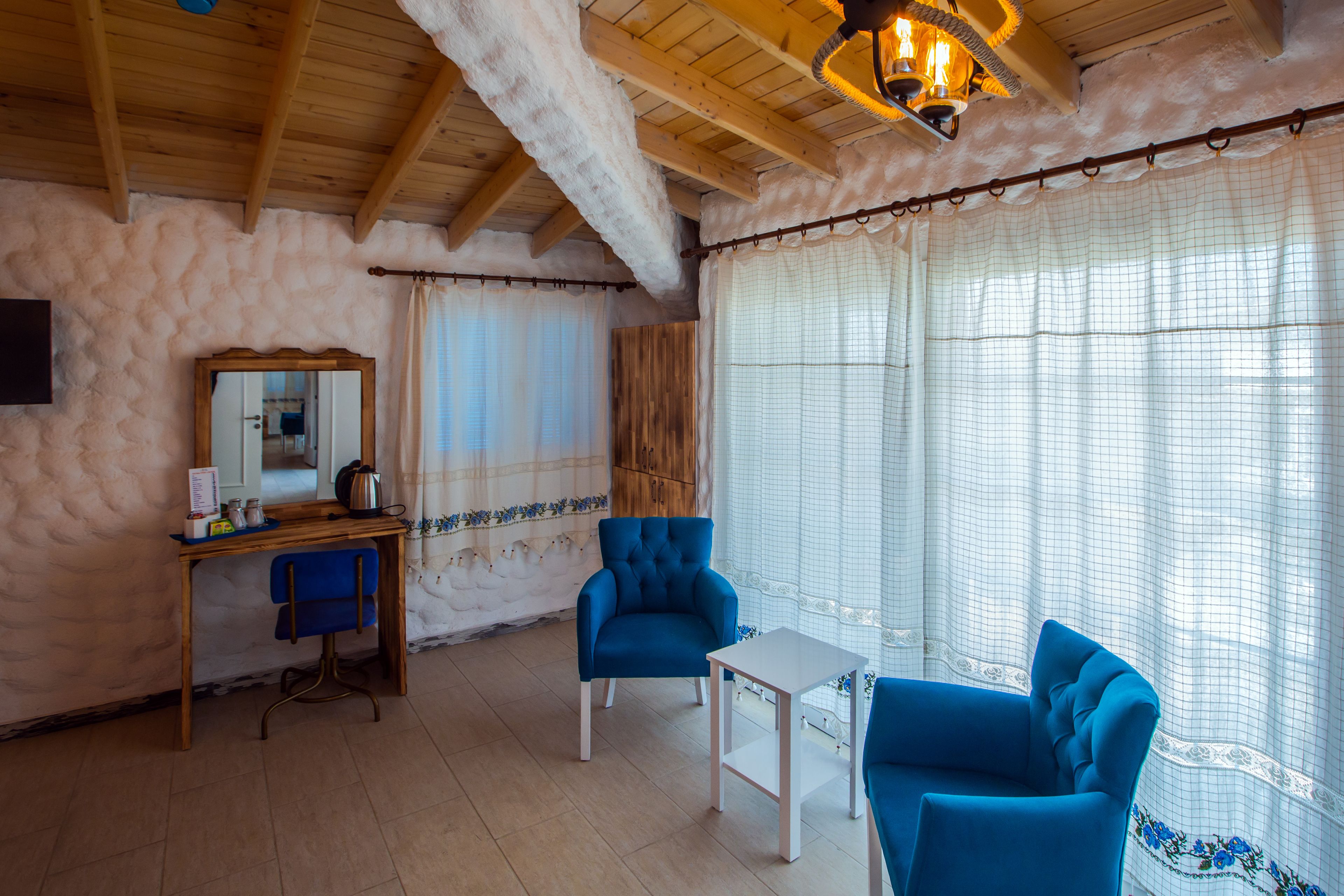 deluxe room, multiple beds, non smoking, sea view | free minibar, in-room safe, iron/ironing board, free wifi