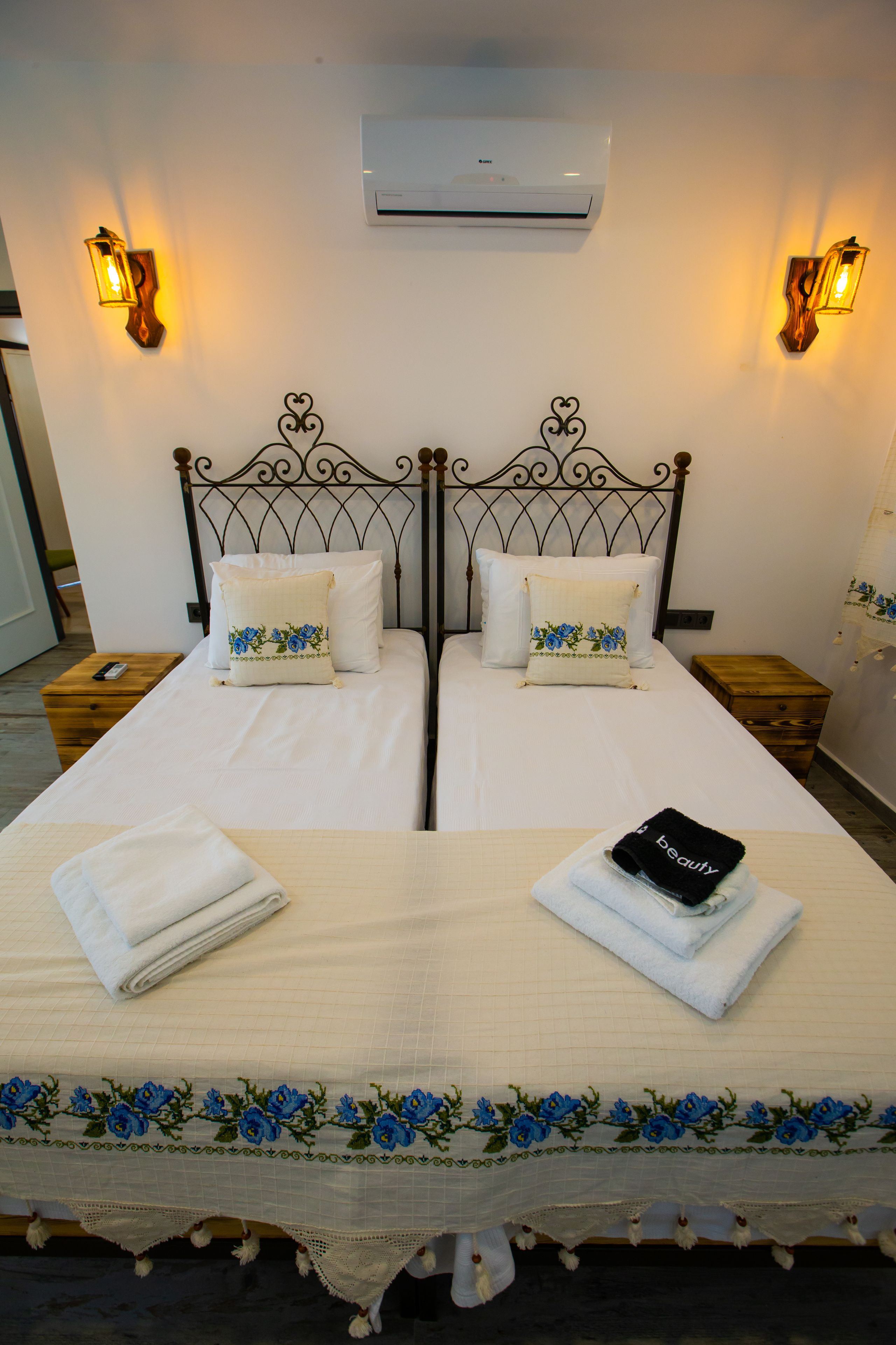 free minibar, in-room safe, iron/ironing board, free wifi