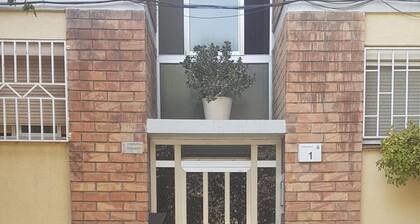 Private Rooms - Fira 2