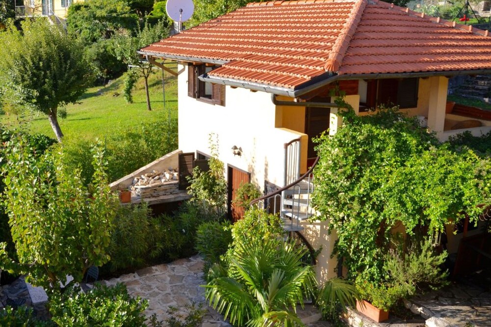 Vacation home in an idyllic mountain village: Our Casetta in Musignano near Maccagno