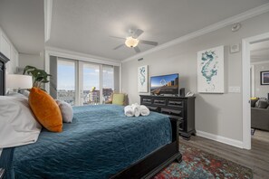 4 bedrooms, iron/ironing board, Internet, bed sheets