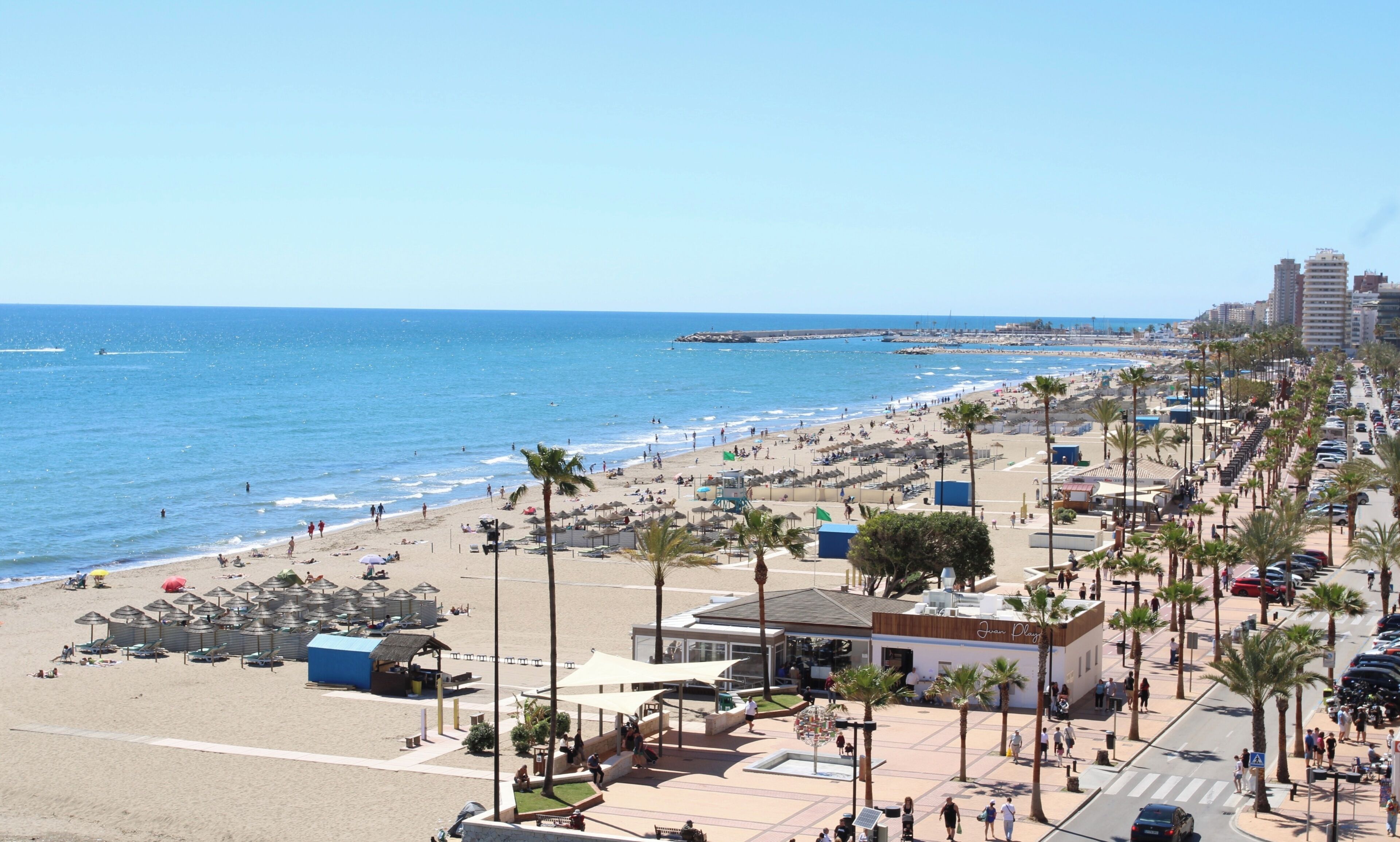 Beach nearby, sun-loungers