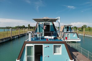 Duplex, 2 Bedrooms, Terrace (Houseboat River) | Terrace/patio