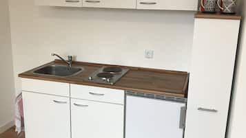 Frigorífic, cafetera i tetera, bullidora elèctrica i torradora