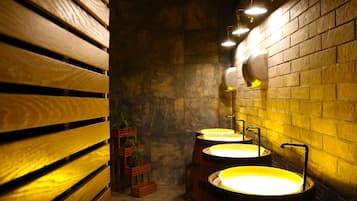 Espace de soins pour les couples, massages aux pierres chaudes