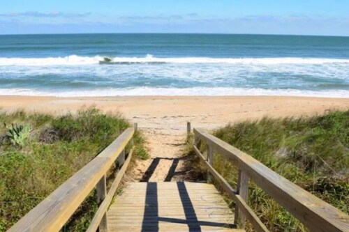 Beach Side complex B35 1 Bedroom 1 Bath with Heated Pool