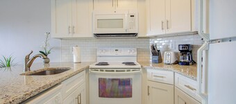 Beach Side complex B35 1 Bedroom 1 Bath with Heated Pool