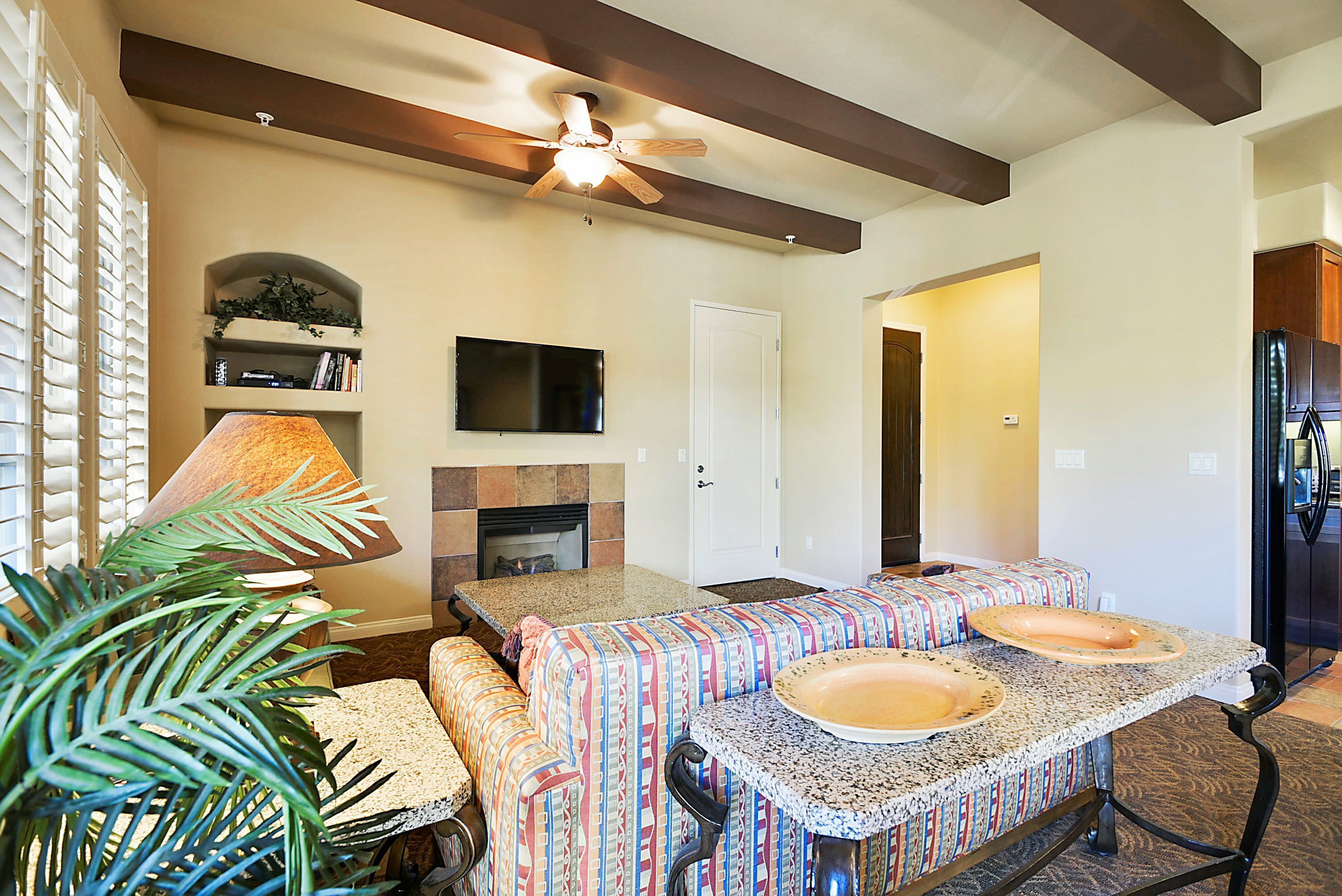 Luxurious Villa Overlooking Pool - Upstairs (C65-2)