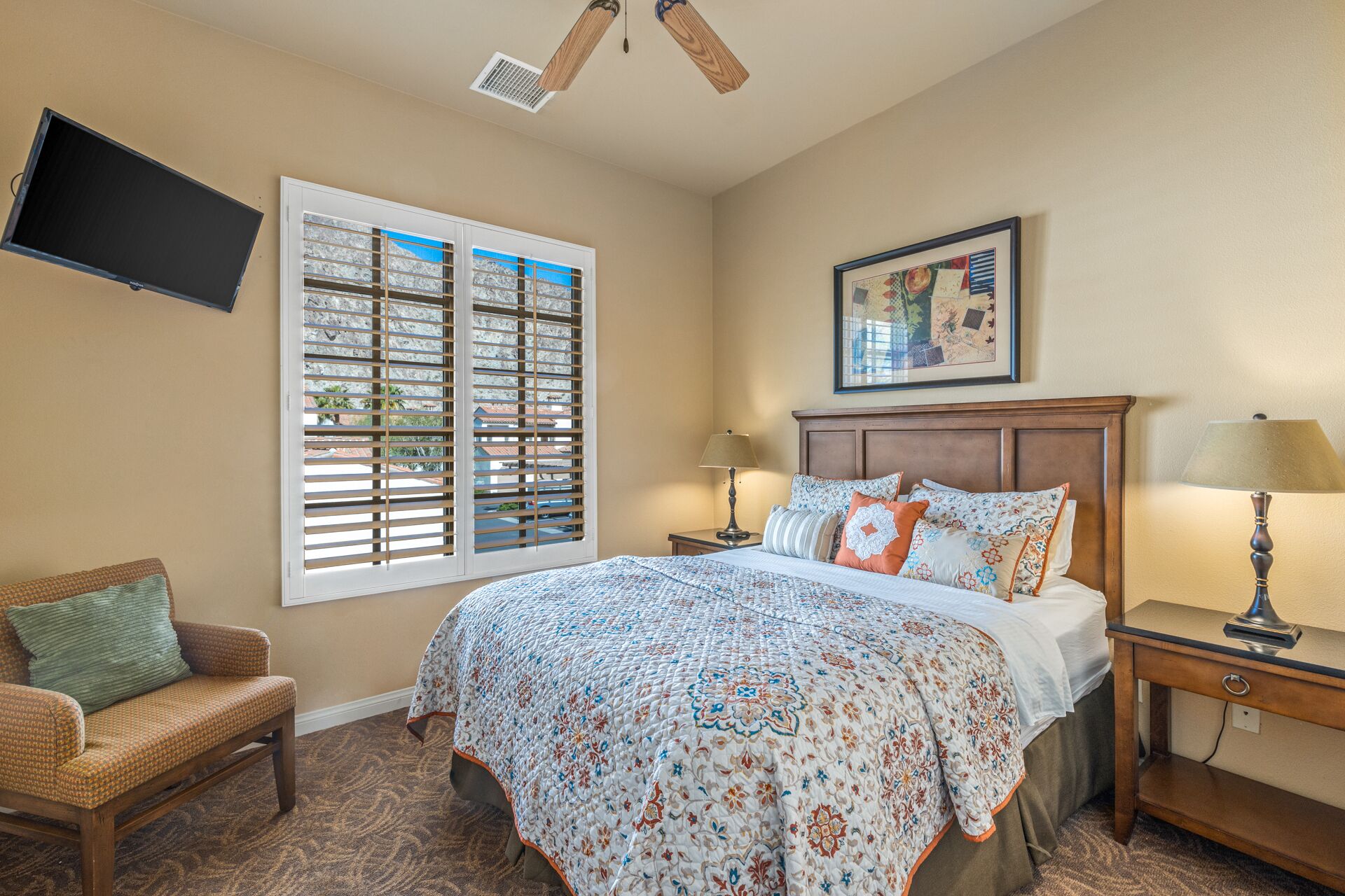 Luxurious Villa near Clubhouse with Mountain Views - Upstairs (C48-2)