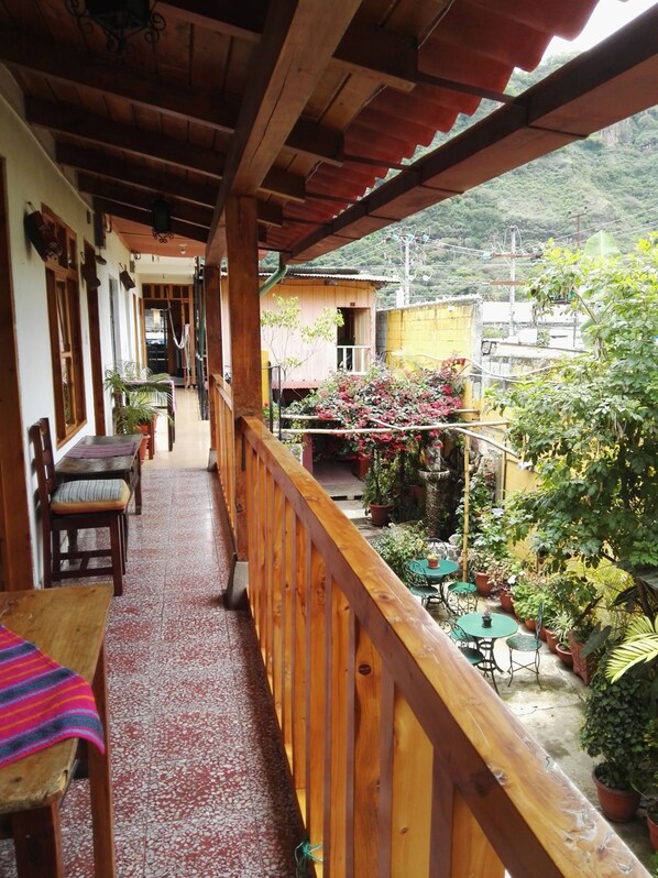 Balcony - Mario's Rooms (Panajachel)