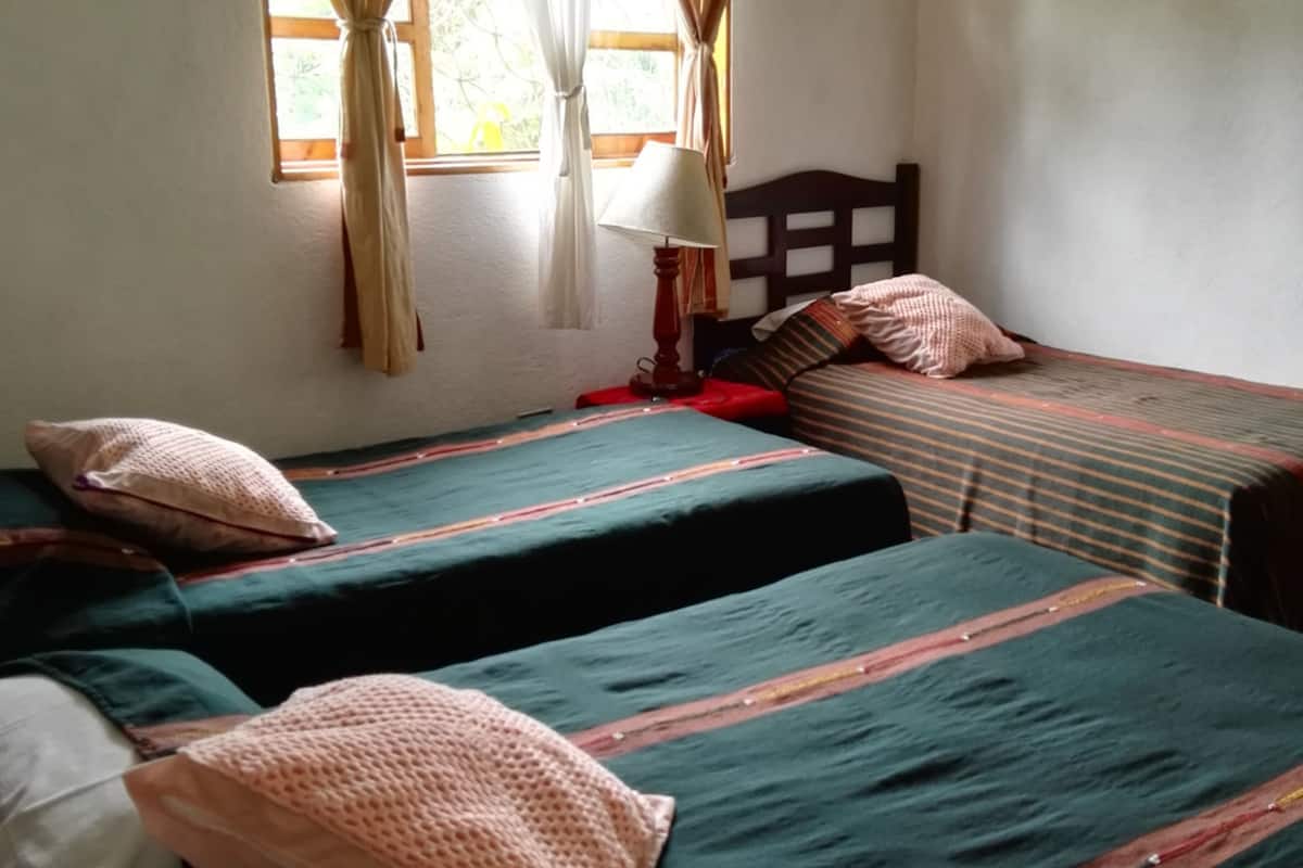 Triple Room, 3 Twin Beds, Non Smoking | In-room safe, iron/ironing board