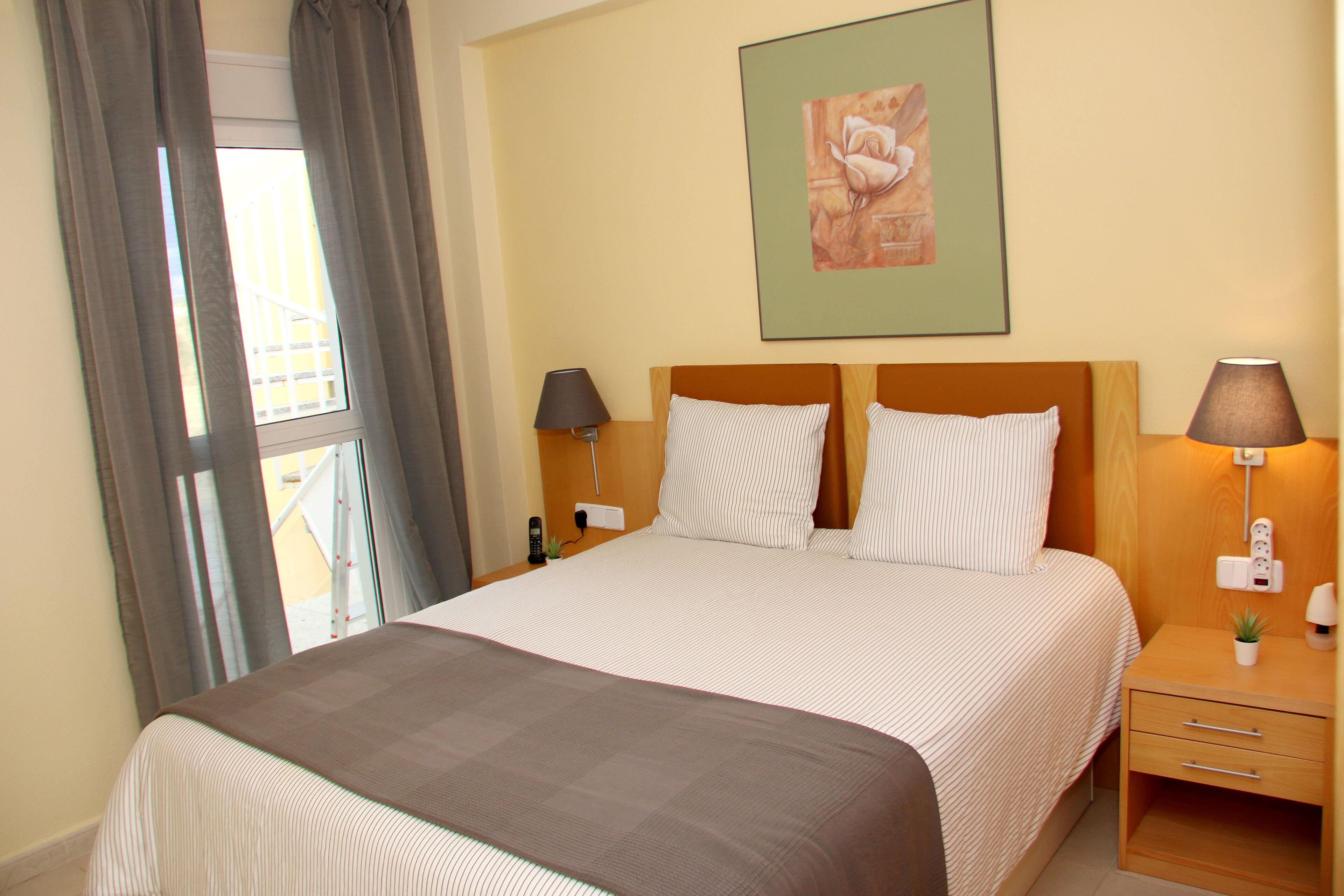 2 sovrum, skrivbord, strykjärn/strykbräda och gratis wi-fi