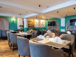 Restaurant - Panorama Ramsis Hotel & Cafe (Cairo)