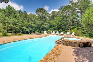Pool - Kingston Home w/ Shared Pool - 23 Mi to LakePoint! (Kingston)