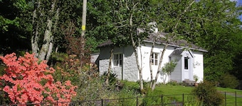 A peaceful cottage set on a private drive.