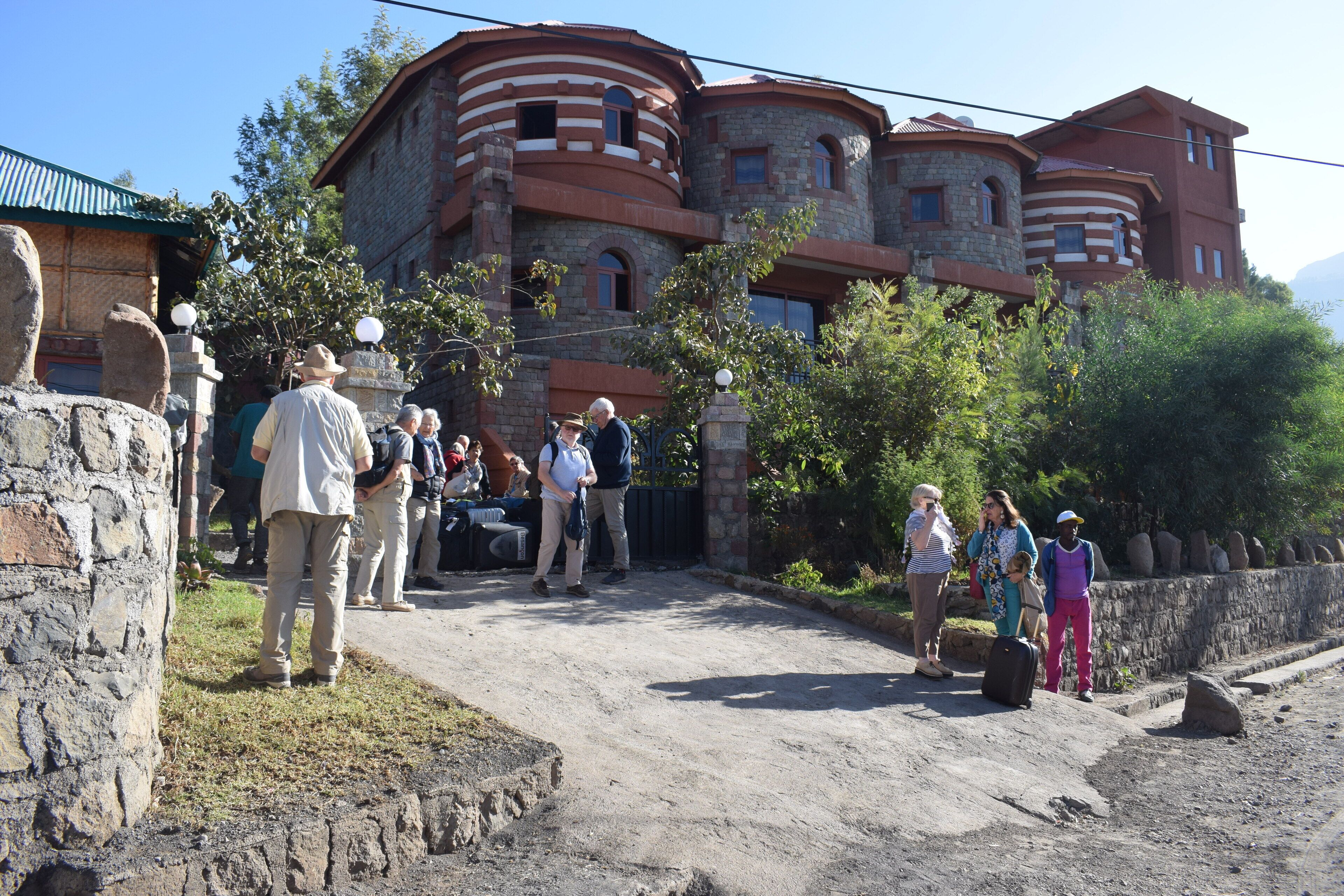 ด้านหน้าที่พัก