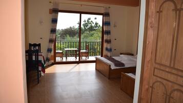 Yhden hengen superior-huone, kaupunkinäköala | Egyptinpuuvillaiset lakanat, ylelliset vuodevaatteet, untuvapeitot