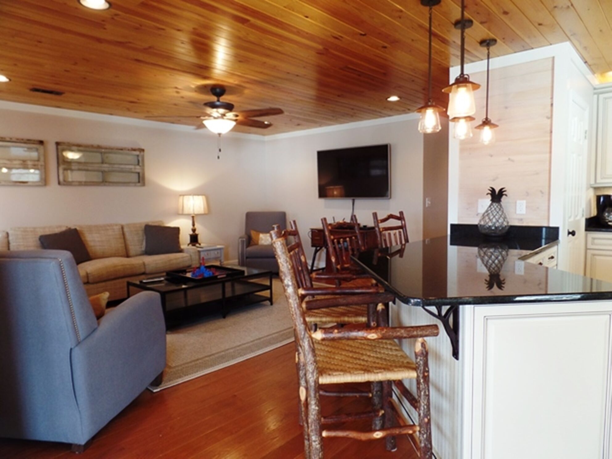 Lake Martin > Lake Front Home