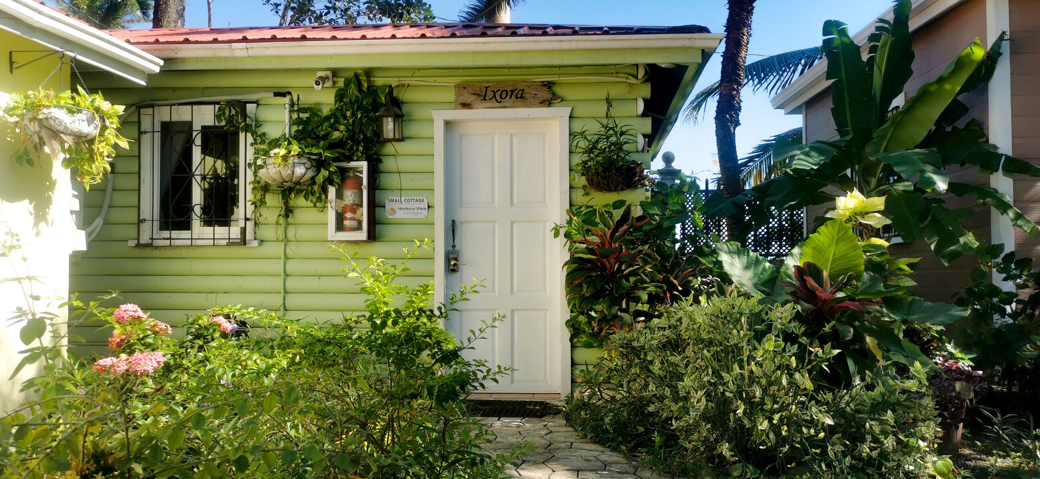 standard cabin, 1 queen bed, non smoking, kitchenette | 1 bedroom, premium bedding, pillow-top beds, individually decorated